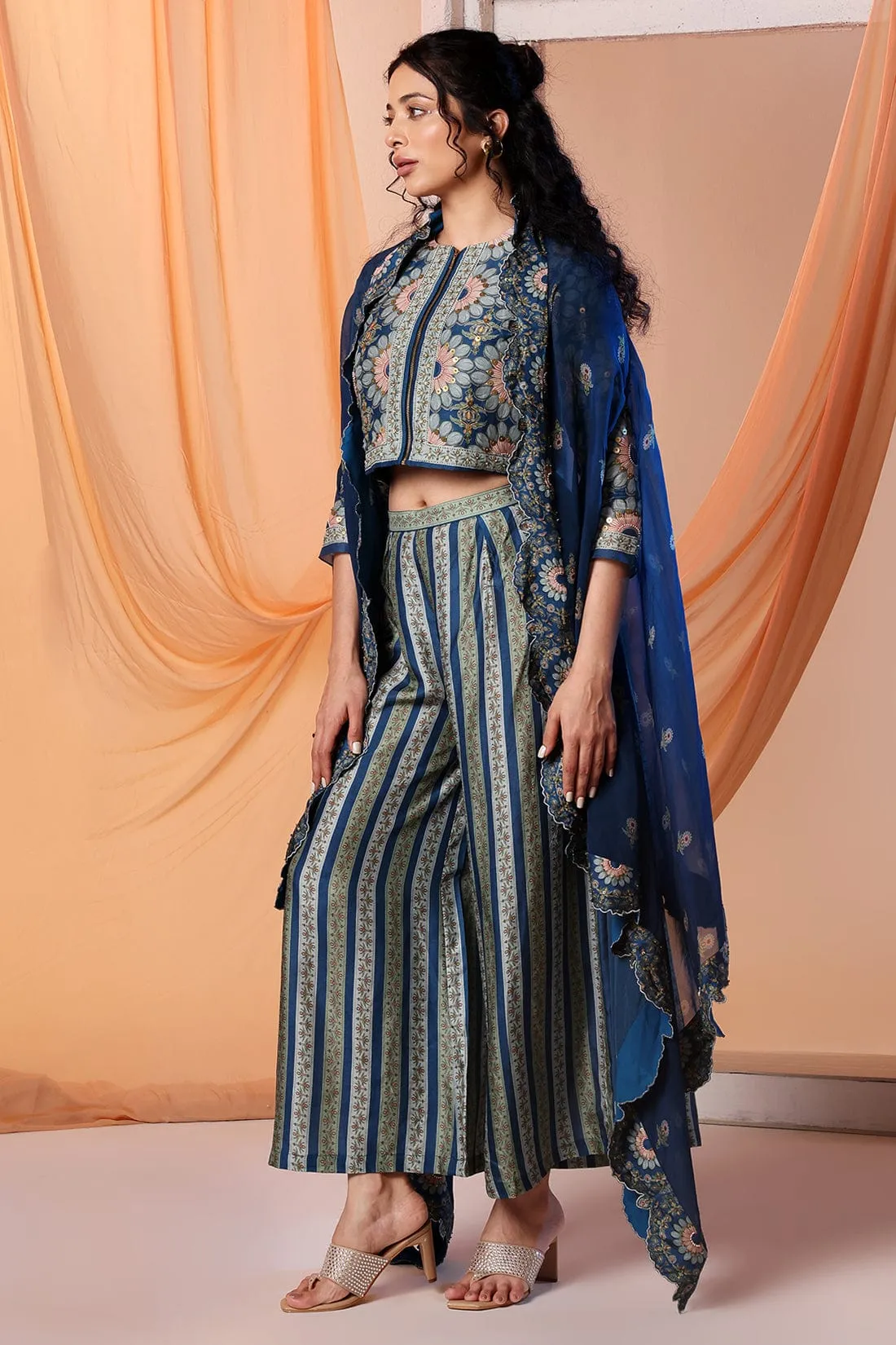 Earaya Printed Co-Ord Set With Cape