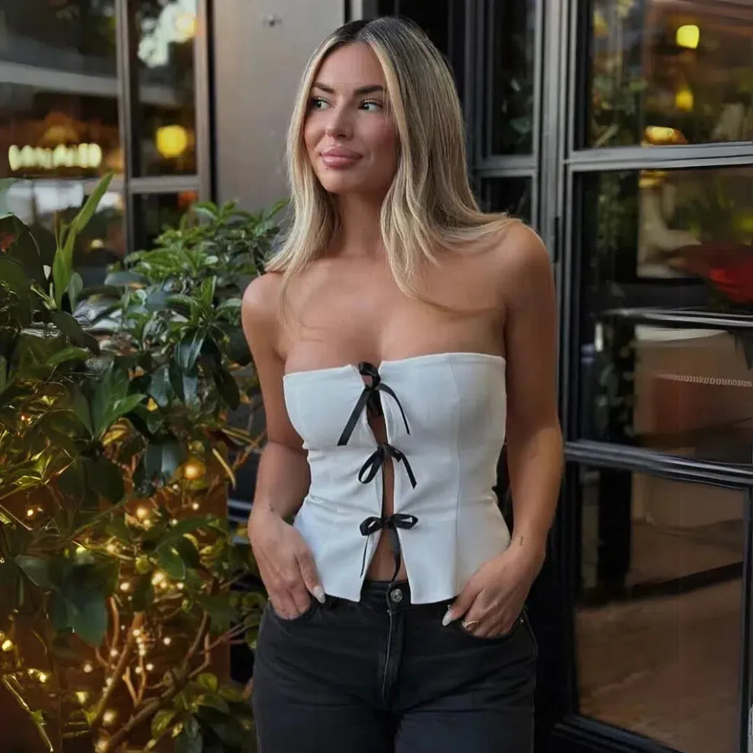 Federica – Lace-up design – Strapless bow top