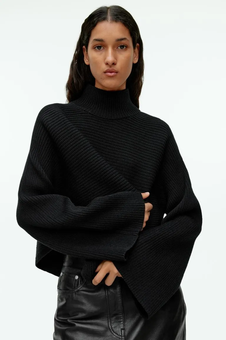 H&M cotton and wool short sweater, black